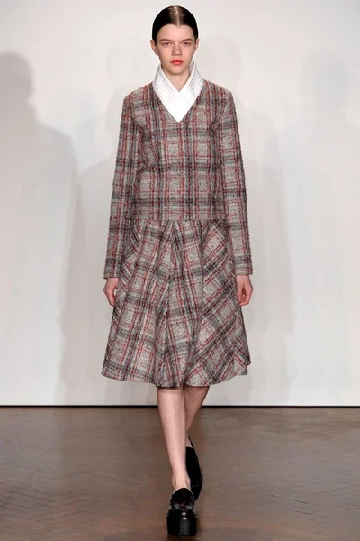 Look 9